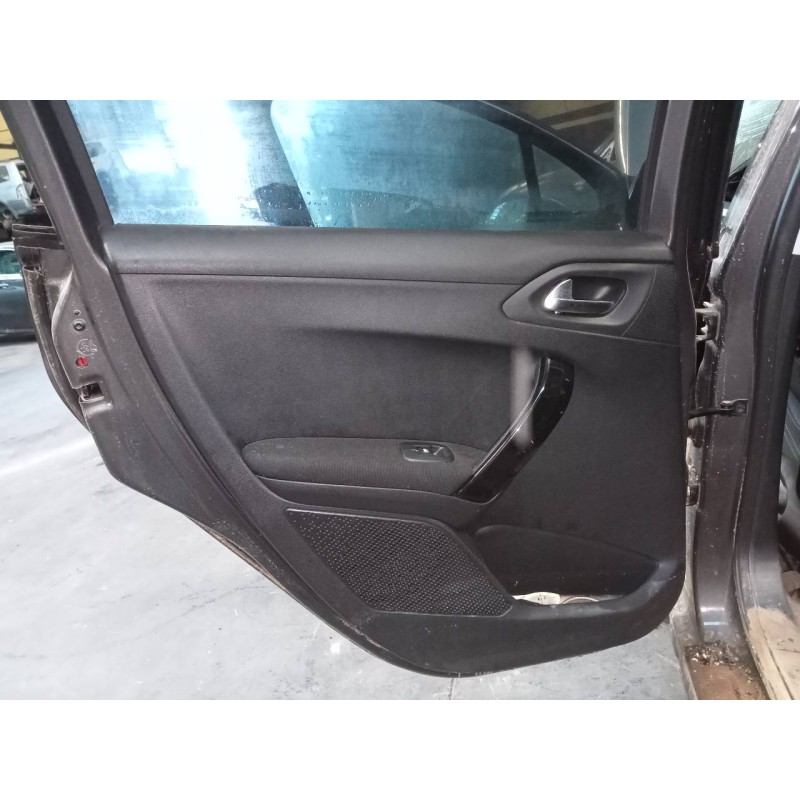 Recambio de guarnecido puerta trasera izquierda para peugeot 2008 (--.2013) access referencia OEM IAM   