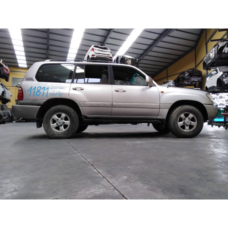 toyota land cruiser (j10) del año 2000