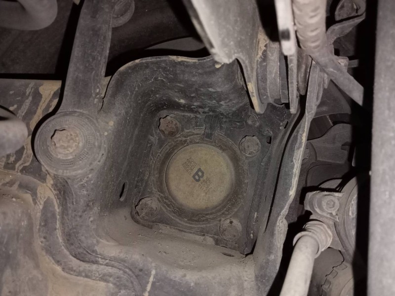 Recambio de mangueta trasera derecha para bmw serie 2 active tourer (f45) active referencia OEM IAM   