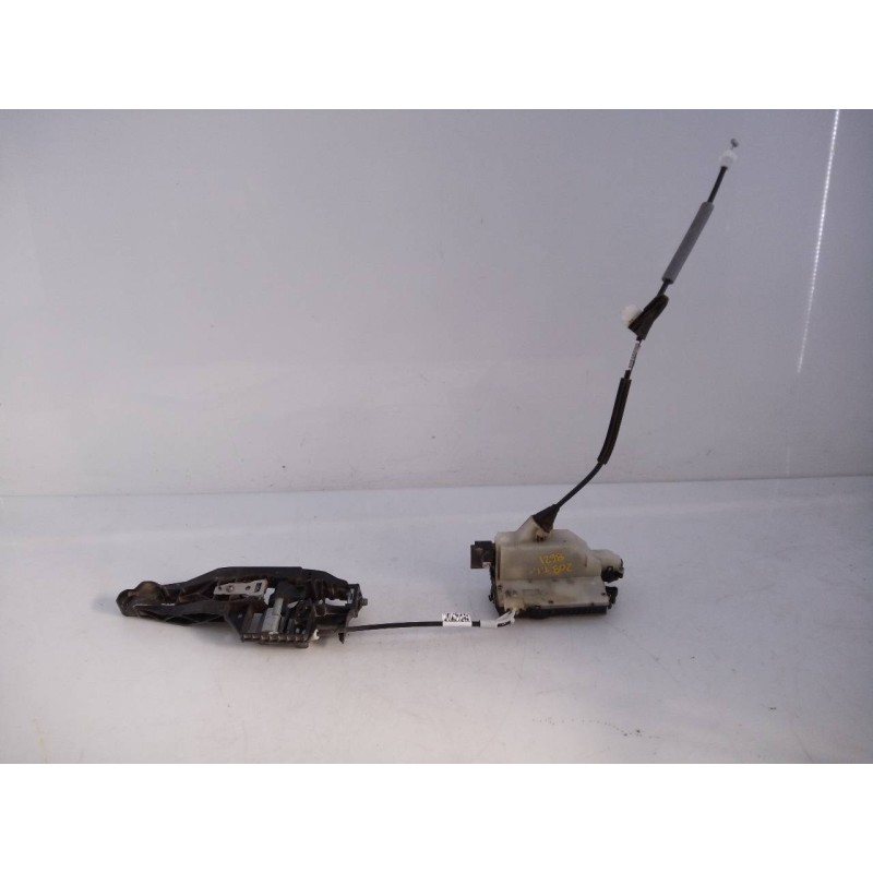 Recambio de cerradura puerta trasera izquierda para peugeot 208 active referencia OEM IAM 9812501280  E1-A4-36-1