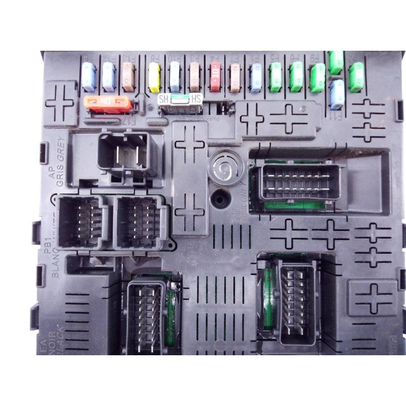 Recambio de caja reles / fusibles para citroen berlingo cuadro confort referencia OEM IAM   E3-B2-29-3