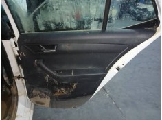 GUARNECIDO PUERTA TRASERA DERECHA 