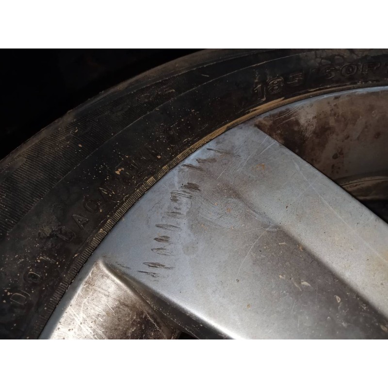 Recambio de llanta para skoda fabia active referencia OEM IAM 185/60/15  