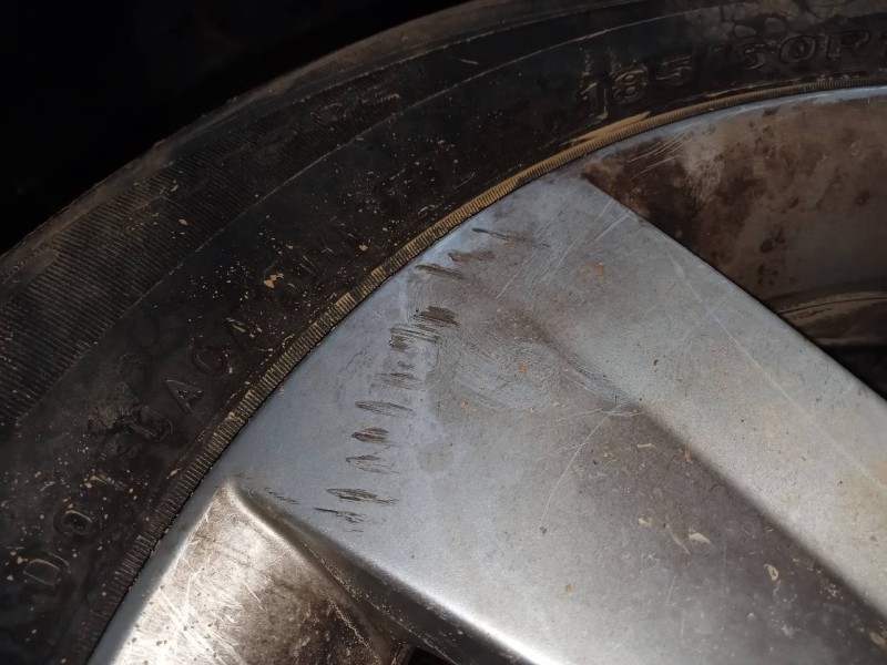 Recambio de llanta para skoda fabia active referencia OEM IAM 185/60/15  