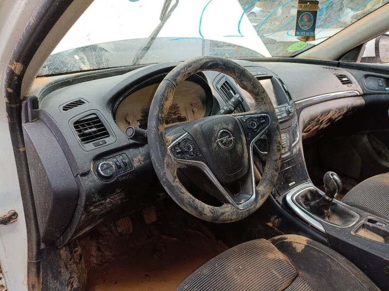 Recambio de salpicadero para opel insignia berlina cosmo referencia OEM IAM   