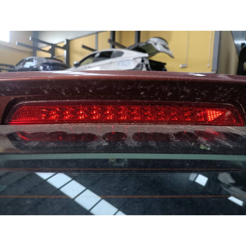 Recambio de luz central de freno para peugeot 3008 gt line referencia OEM IAM   