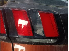 PILOTO TRASERO IZQUIERDO PORTON 