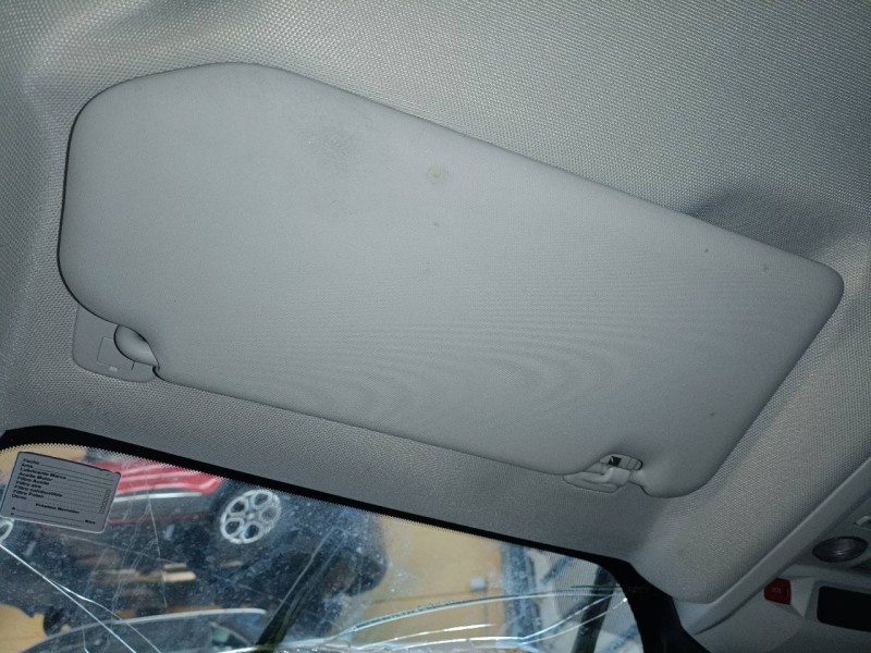 Recambio de parasol izquierdo para peugeot 3008 gt line referencia OEM IAM   