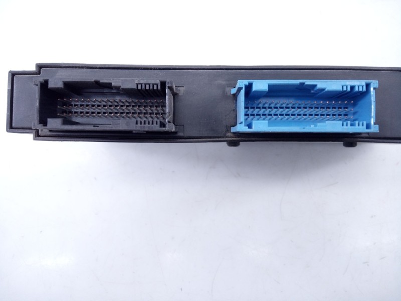 Recambio de modulo electronico para bmw serie 3 berlina (e90) 320d referencia OEM IAM 696803401  