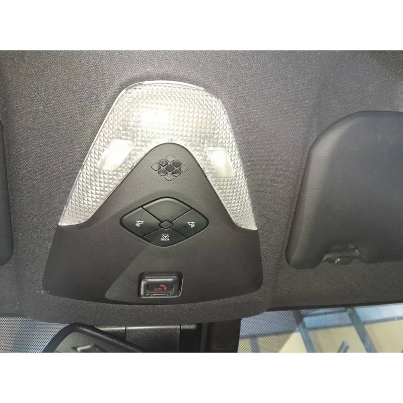 Recambio de luz interior para toyota c-hr hybrid dynamic referencia OEM IAM   