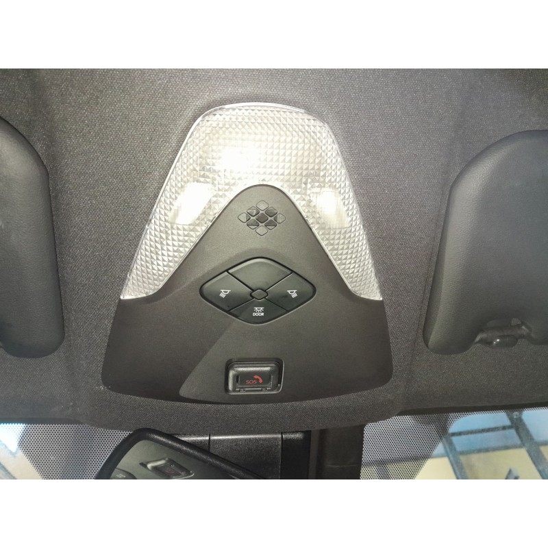 Recambio de luz interior para toyota c-hr hybrid dynamic referencia OEM IAM   