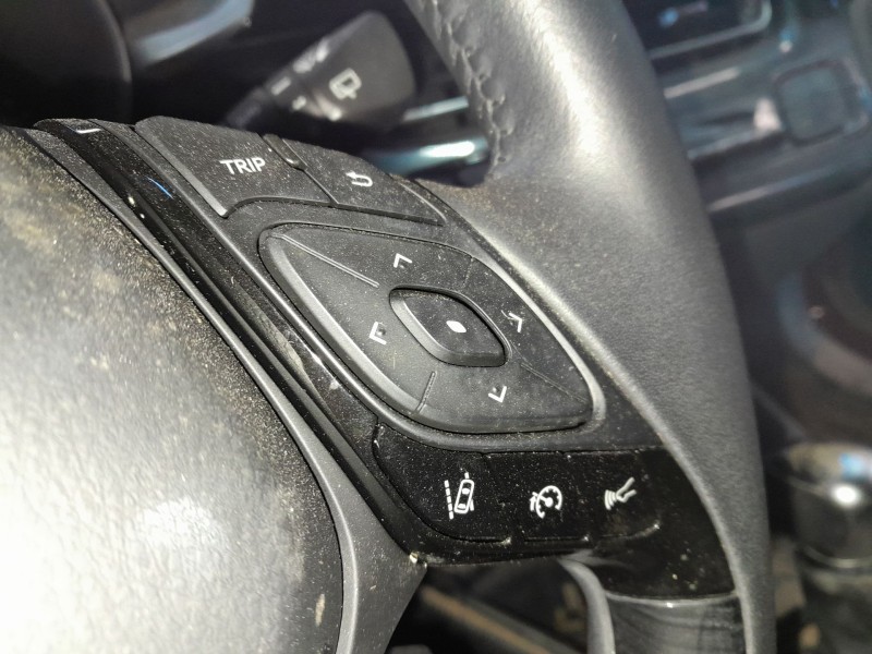 Recambio de volante para toyota c-hr hybrid dynamic referencia OEM IAM   