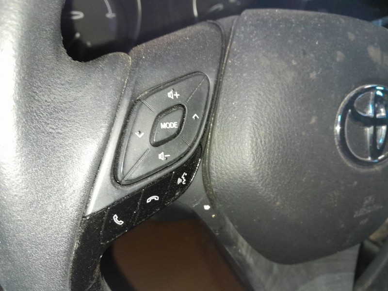 Recambio de volante para toyota c-hr hybrid dynamic referencia OEM IAM   