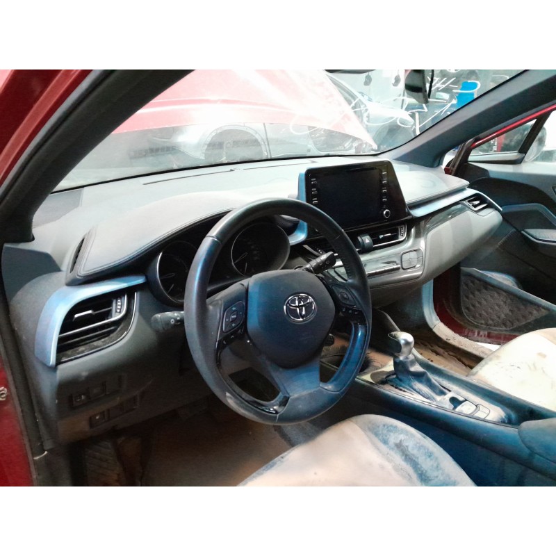 Recambio de salpicadero para toyota c-hr hybrid dynamic referencia OEM IAM   