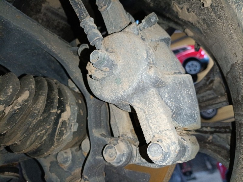 Recambio de pinza freno delantera izquierda para nissan qashqai (j11) 1.2 16v cat referencia OEM IAM   