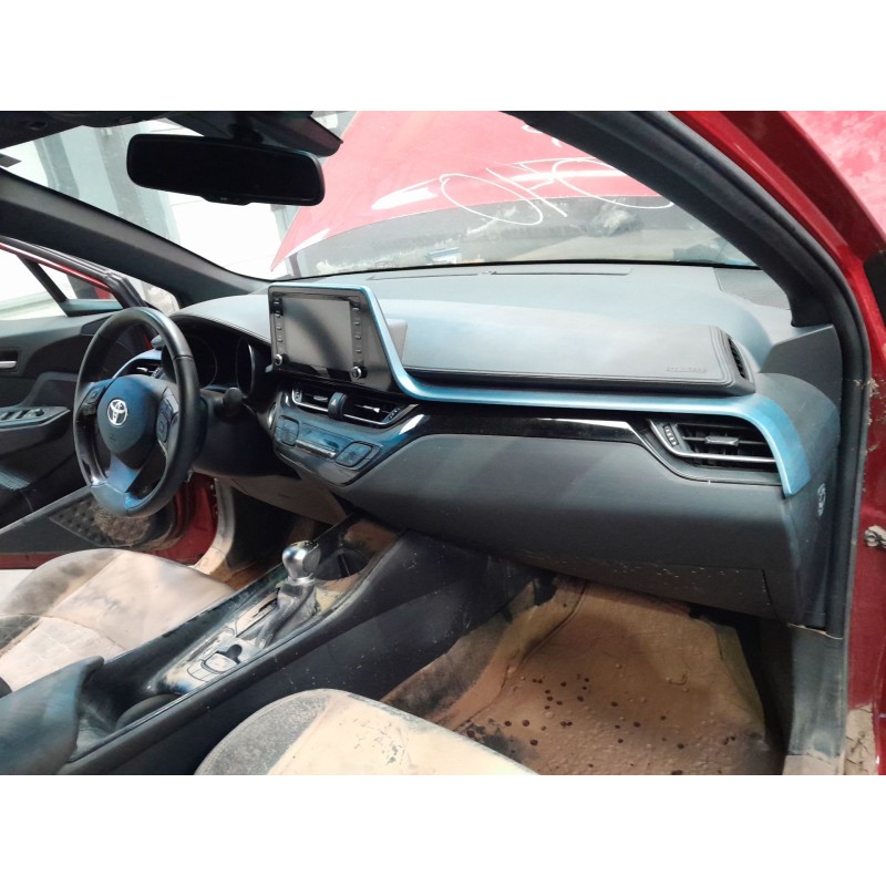 Recambio de salpicadero para toyota c-hr hybrid dynamic referencia OEM IAM   