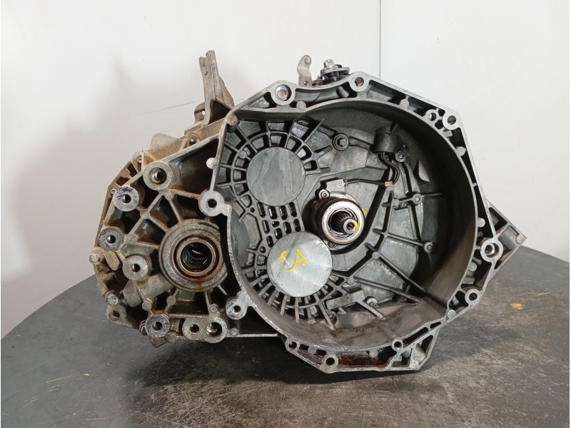 Recambio de caja cambios para opel zafira tourer expression referencia OEM IAM F40 R14069713 M1-A3-49