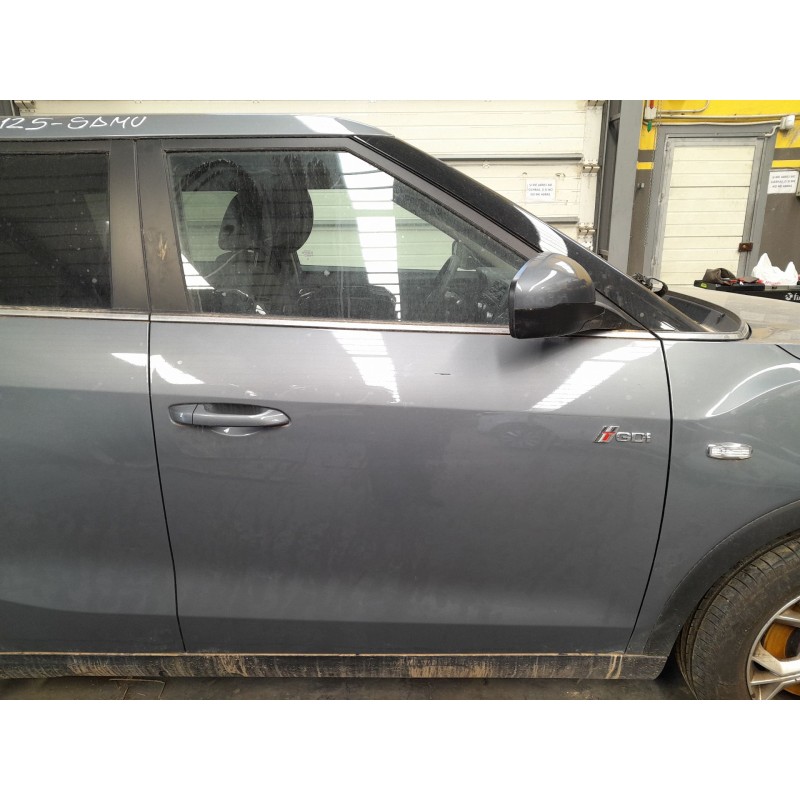 Recambio de puerta delantera derecha para ssangyong tivoli 1500 tgdi 135 cv / 99 kw referencia OEM IAM   