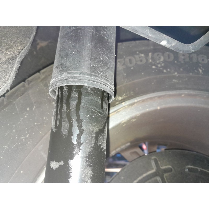 Recambio de amortiguador trasero derecho para ssangyong tivoli 1500 tgdi 135 cv / 99 kw referencia OEM IAM   