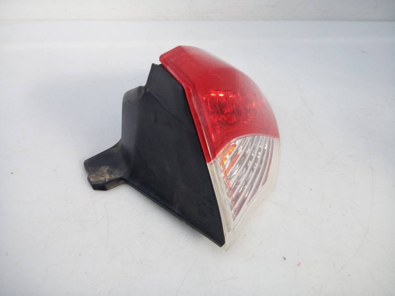 Recambio de piloto trasero derecho para renault laguna iii dynamique referencia OEM IAM   E1-A1-31-1