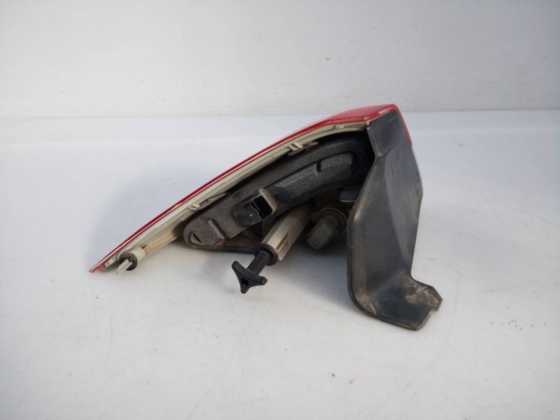 Recambio de piloto trasero derecho para renault laguna iii dynamique referencia OEM IAM   E1-A1-31-1