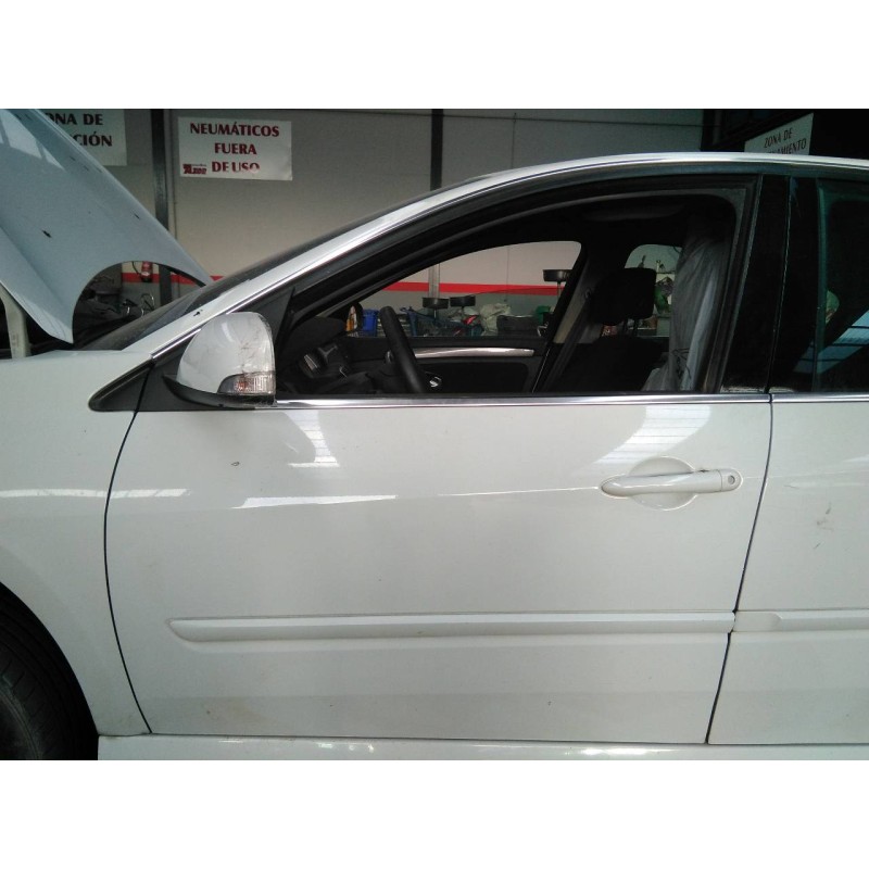 Recambio de puerta delantera izquierda para renault laguna iii dynamique referencia OEM IAM   