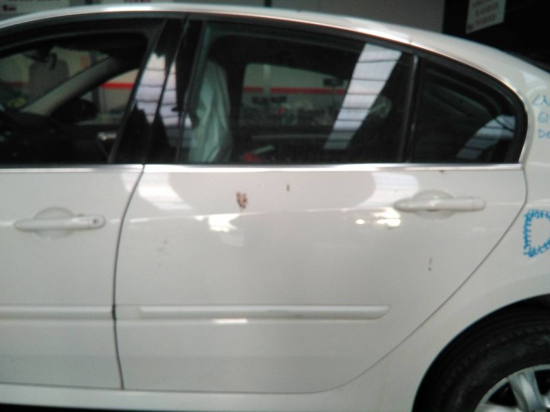 Recambio de puerta trasera izquierda para renault laguna iii dynamique referencia OEM IAM   