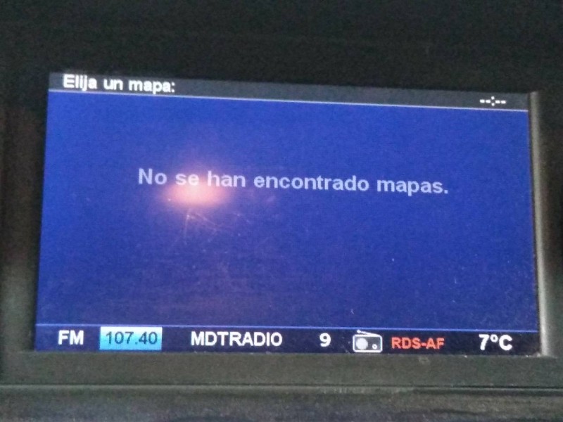 Recambio de pantalla multifuncion para renault laguna iii dynamique referencia OEM IAM   