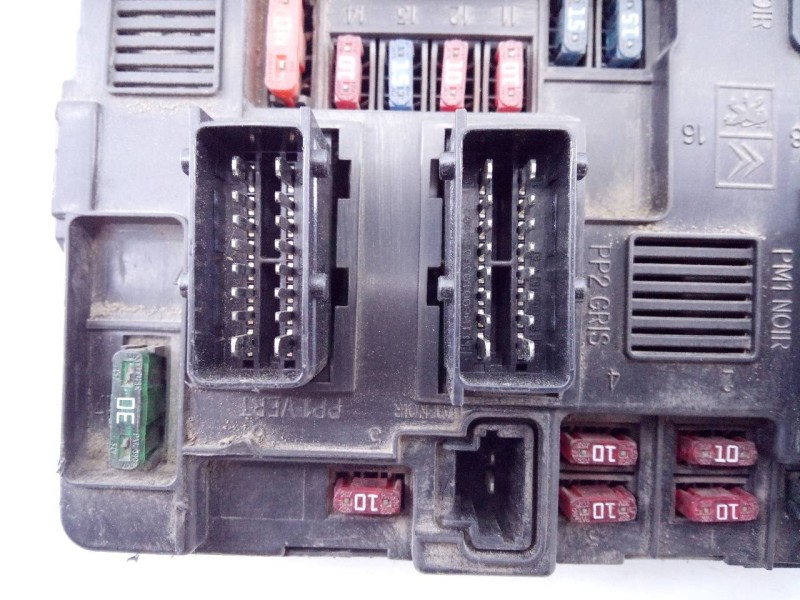 Recambio de caja reles / fusibles para citroen berlingo 1.9 d multivolumen referencia OEM IAM 9640498980  E3-B2-25-3