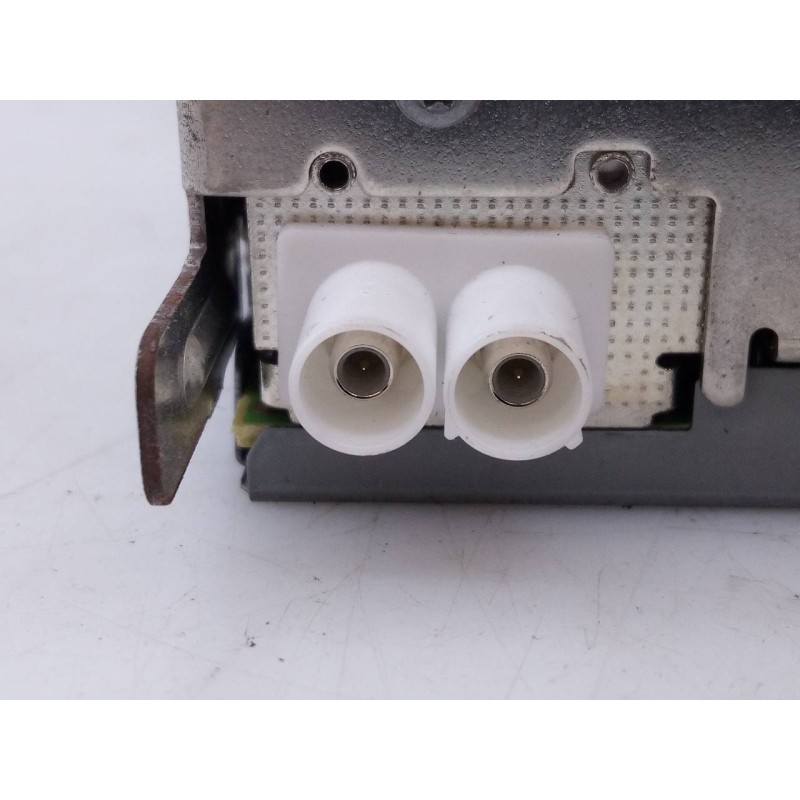 Recambio de sistema audio / radio cd para audi a3 sportback (8p) 1.6 tdi ambiente referencia OEM IAM 8P0035186S  E2-A1-10-7