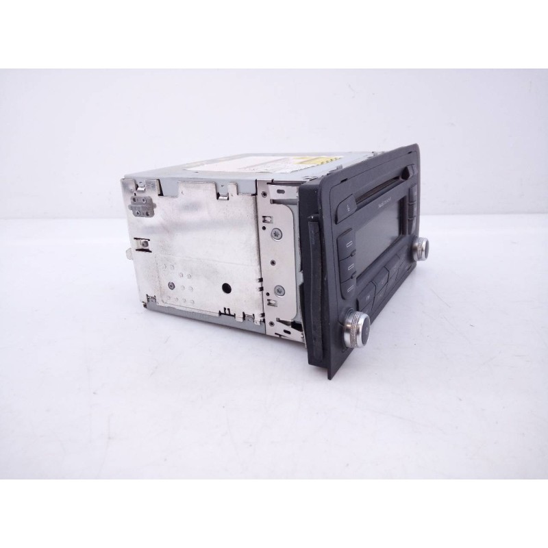 Recambio de sistema audio / radio cd para audi a3 sportback (8p) 1.6 tdi ambiente referencia OEM IAM 8P0035186S  E2-A1-10-7