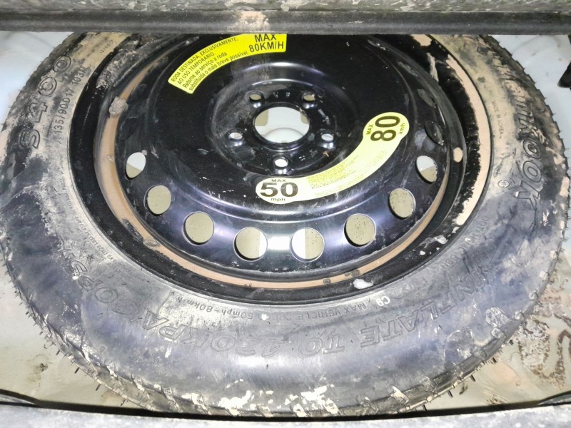 Recambio de neumatico repuesto para kia sportage 1.7 crdi cat referencia OEM IAM T135/90/17  