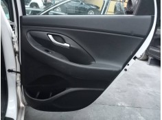 Recambio de guarnecido puerta trasera derecha para hyundai i30 (pd) essence referencia OEM IAM   