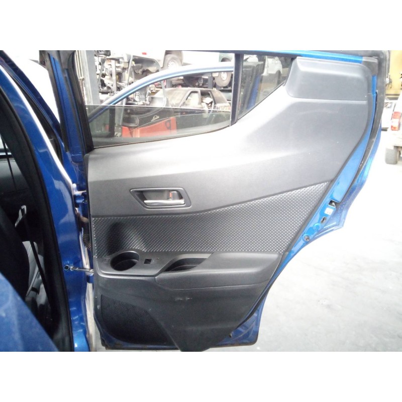 Recambio de guarnecido puerta trasera derecha para toyota c-hr hybrid advance referencia OEM IAM   