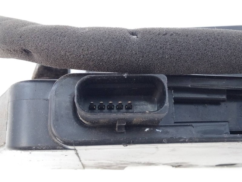 Recambio de cerradura puerta delantera izquierda para iveco daily furgón fg h2 33 s ... v batalla 3520 referencia OEM IAM 580152