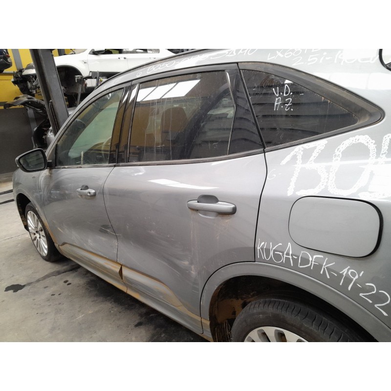 Recambio de puerta trasera izquierda para ford kuga st-line referencia OEM IAM   