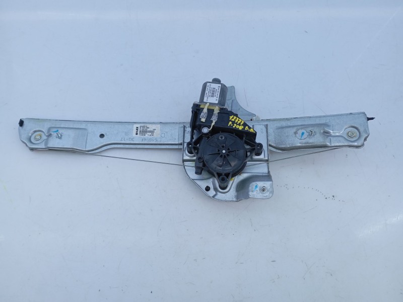 Recambio de elevalunas delantero derecho para peugeot 208 active referencia OEM IAM 9674254380 0130822702 