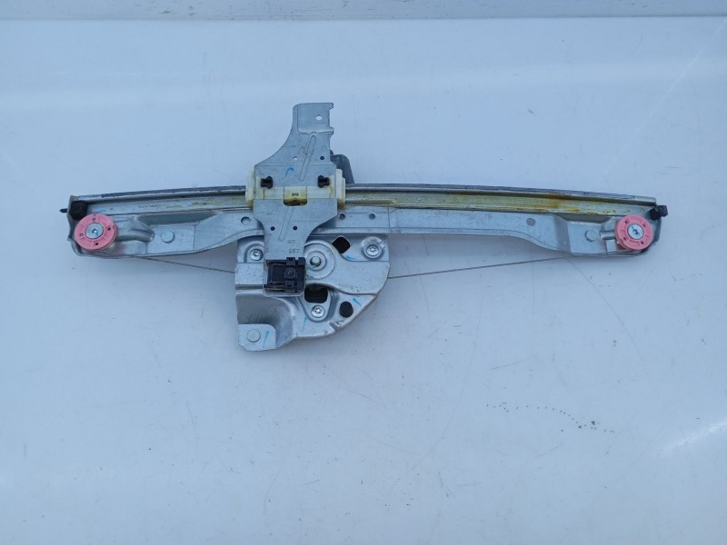 Recambio de elevalunas delantero derecho para peugeot 208 active referencia OEM IAM 9674254380 0130822702 