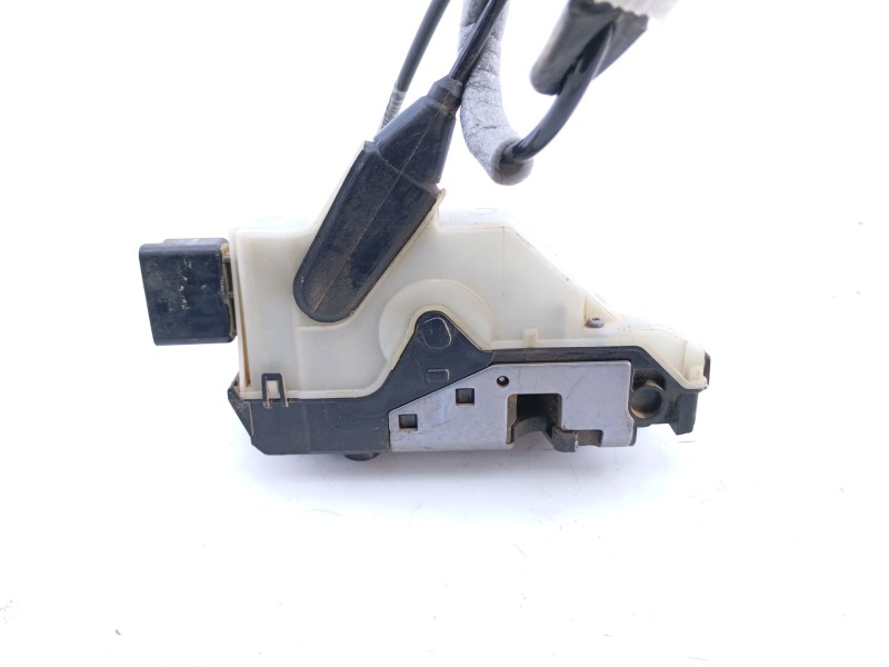 Recambio de cerradura puerta delantera derecha para peugeot 2008 (--.2013) allure referencia OEM IAM 9688079988  