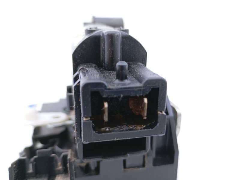 Recambio de cerradura puerta delantera derecha para dacia dokker essential referencia OEM IAM   