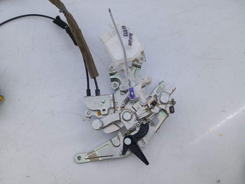 Recambio de cerradura puerta trasera derecha para dacia dokker essential referencia OEM IAM   