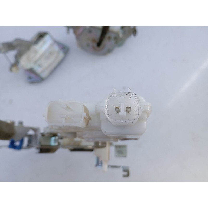 Recambio de cerradura puerta trasera izquierda para dacia dokker essential referencia OEM IAM   