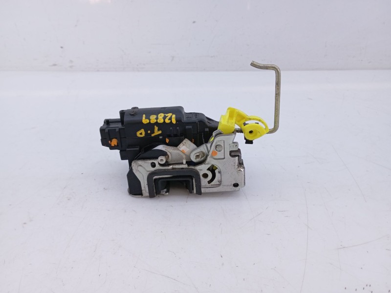 Recambio de cerradura puerta trasera derecha para dacia duster ambience 4x2 referencia OEM IAM   