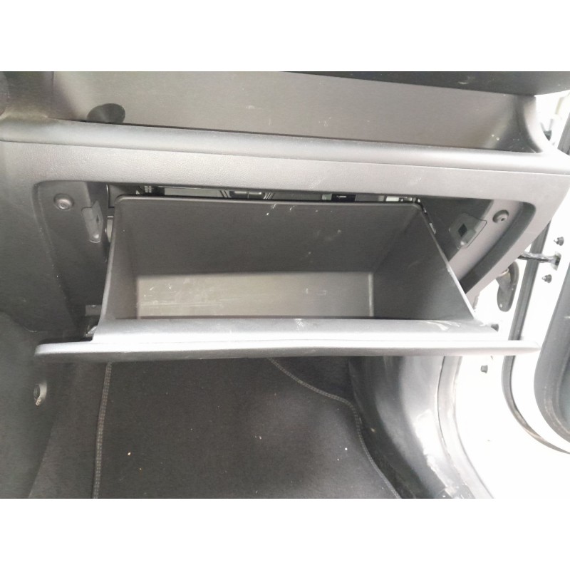 Recambio de guantera para hyundai kona 2 1.0 tgdi referencia OEM IAM   