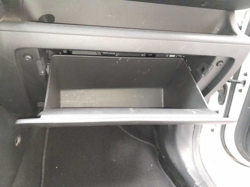 Recambio de guantera para hyundai kona 2 1.0 tgdi referencia OEM IAM   