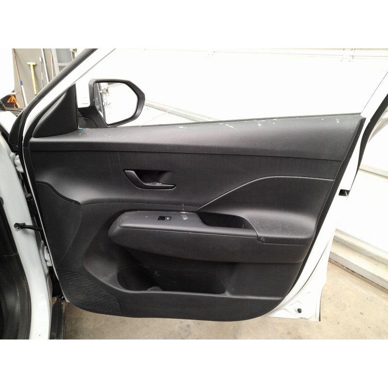 Recambio de guarnecido puerta delantera derecha para hyundai kona 2 1.0 tgdi referencia OEM IAM   