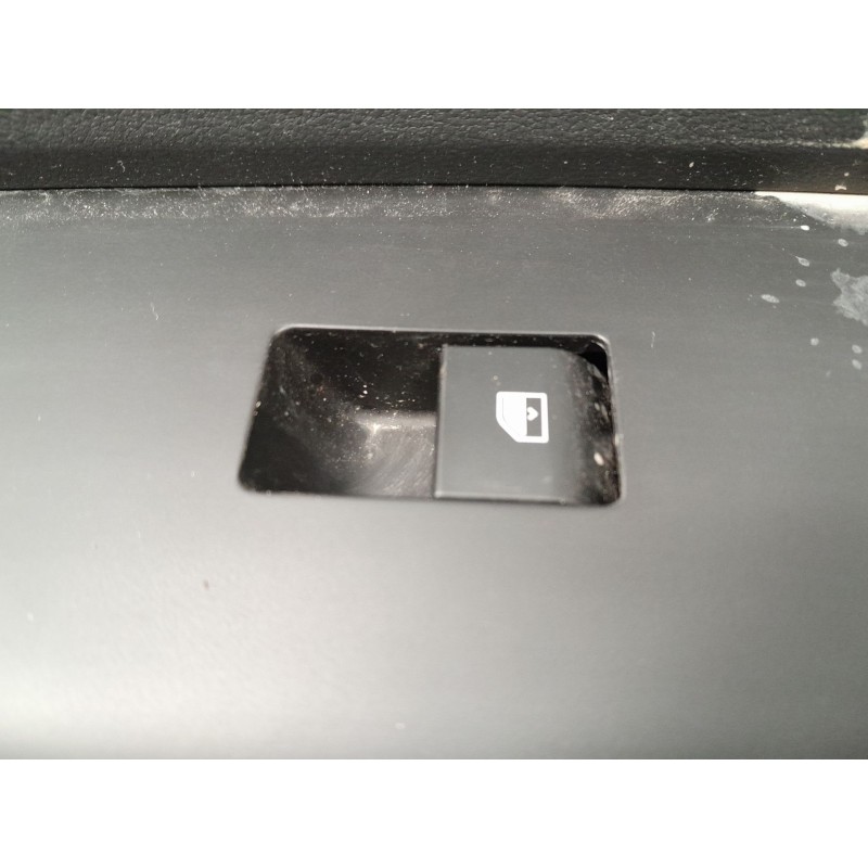 Recambio de mando elevalunas delantero derecho para hyundai kona 2 1.0 tgdi referencia OEM IAM   