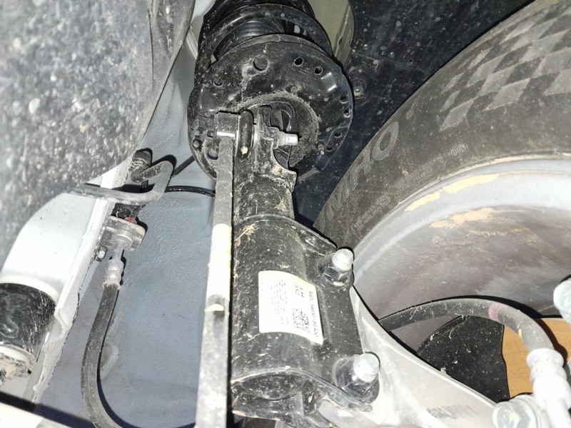 Recambio de amortiguador delantero izquierdo para hyundai kona 2 1.0 tgdi referencia OEM IAM B40L54650BE400  