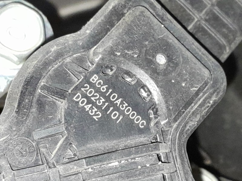 Recambio de pinza freno trasera izquierda para hyundai kona 2 1.0 tgdi referencia OEM IAM   