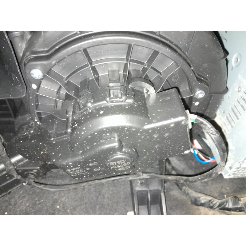 Recambio de ventilador calefaccion para hyundai kona 2 1.0 tgdi referencia OEM IAM   